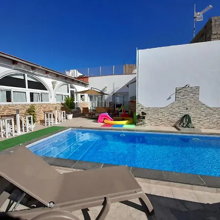 Tenerife Little Village Apartment *