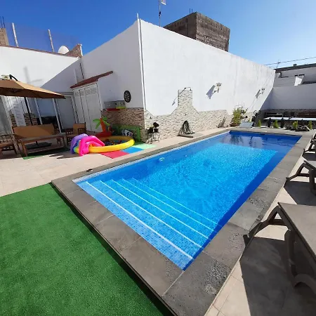 Tenerife Little Village Apartment *